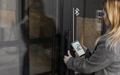 Le NXP MCX W72 est en production de masse, aidant à développer des applications de mesure de distance sécurisées et précises.