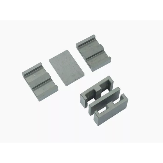 EIF type magnetic core